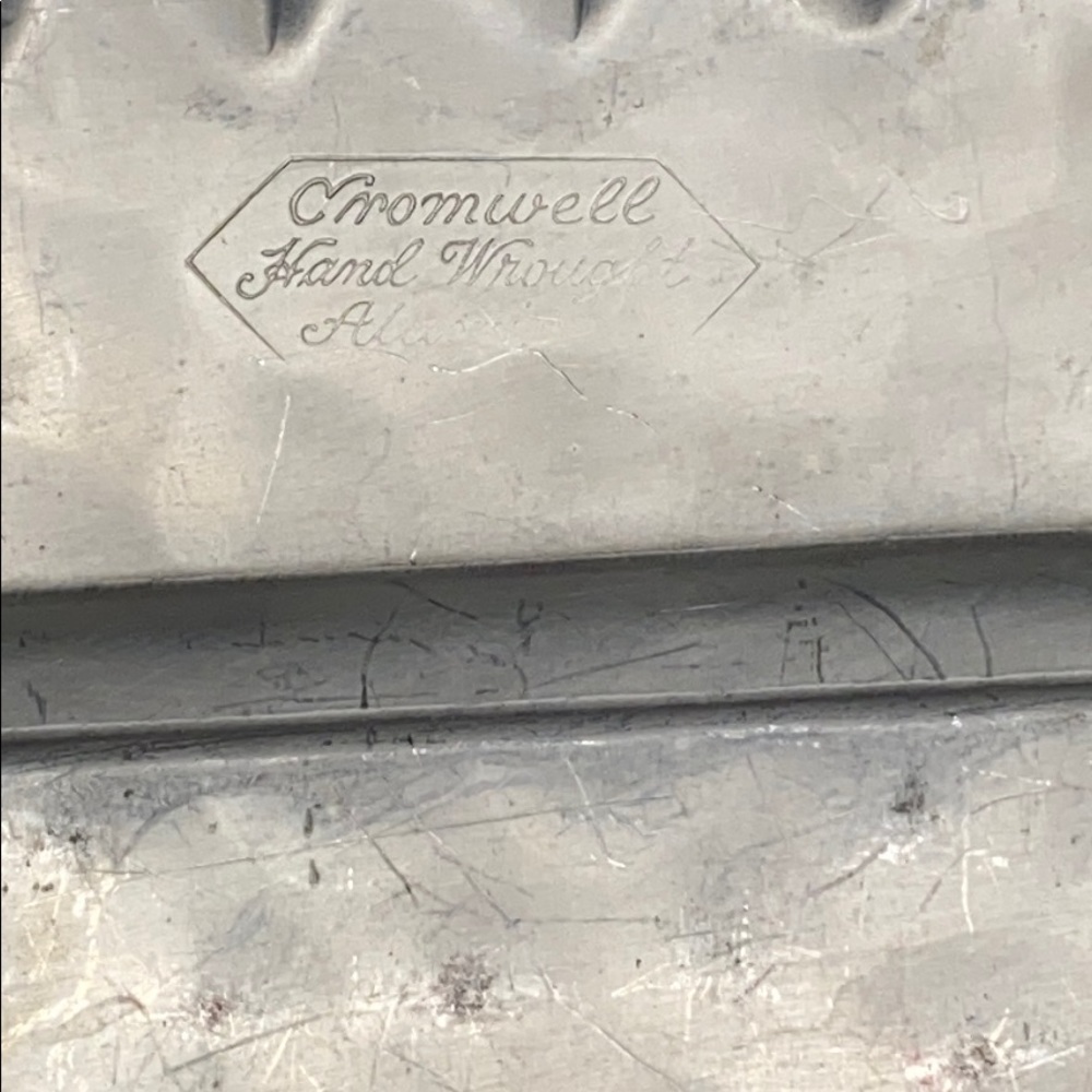 Cromwell | Hand-Wrought Aluminum Tray | Vintage - Picture 3 of 8